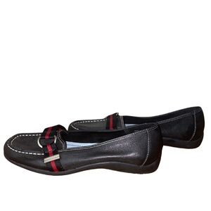 Tommy Hilfiger Women’s Black Leather Loafers Size 6.5M Red Stripe Slip-On
